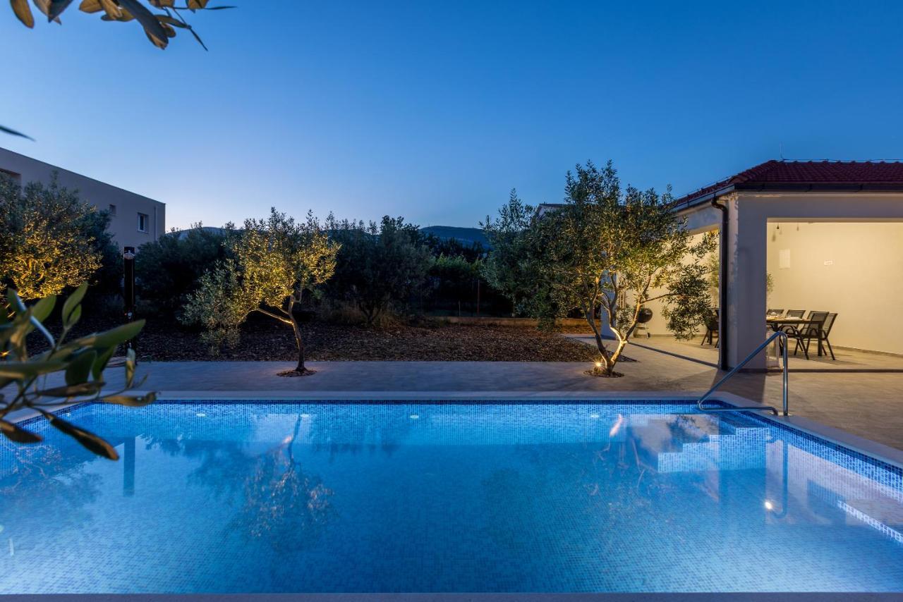 Villa Mamma Mia Kastela Exterior photo